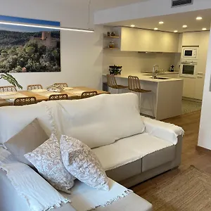 Apartamento Céntrico, Renovado Y Con Mucho Encanto, Santa Coloma De Farners